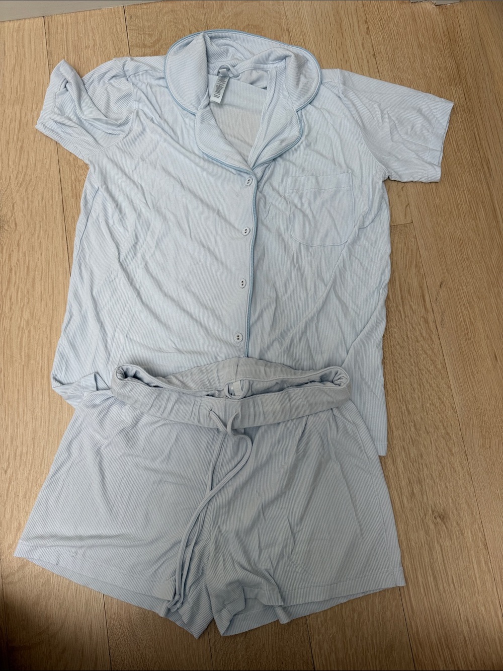SKIMS SET Light Blue Women's Short Pajama Set - Soft Button-Down Top & Shorts